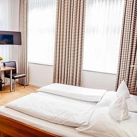 Martinihof 3*
