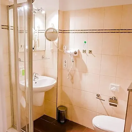 Martinihof 3*